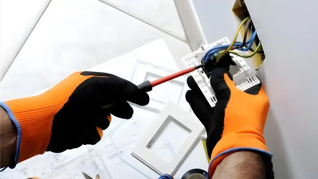 MSD Contractors - Outlet Switch Installation